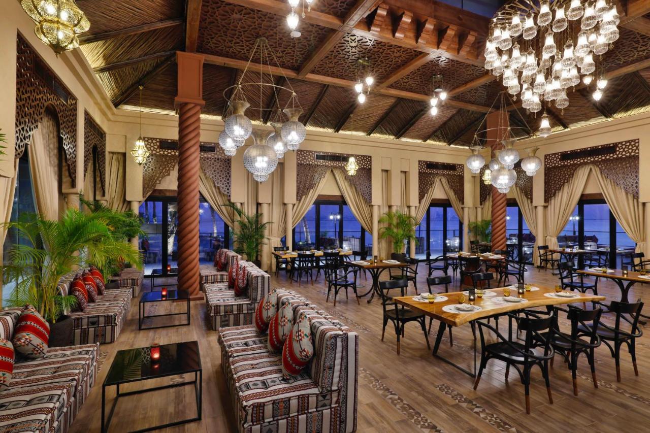 Anantara World Islands Dubai Resort Exterior photo